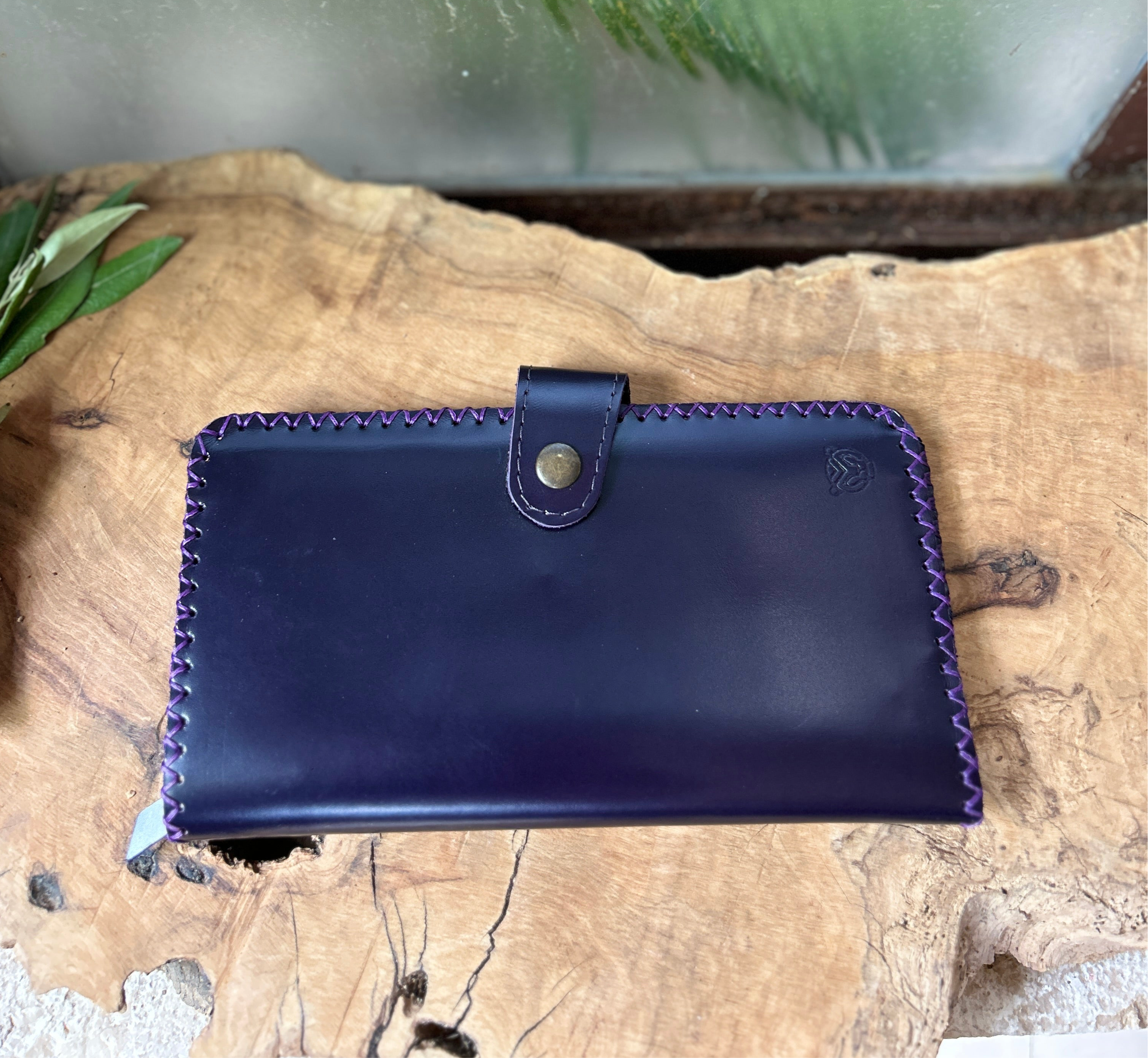 Long Clutch Wallet from Hebron Leather | Handmade Gifts from Palestine
