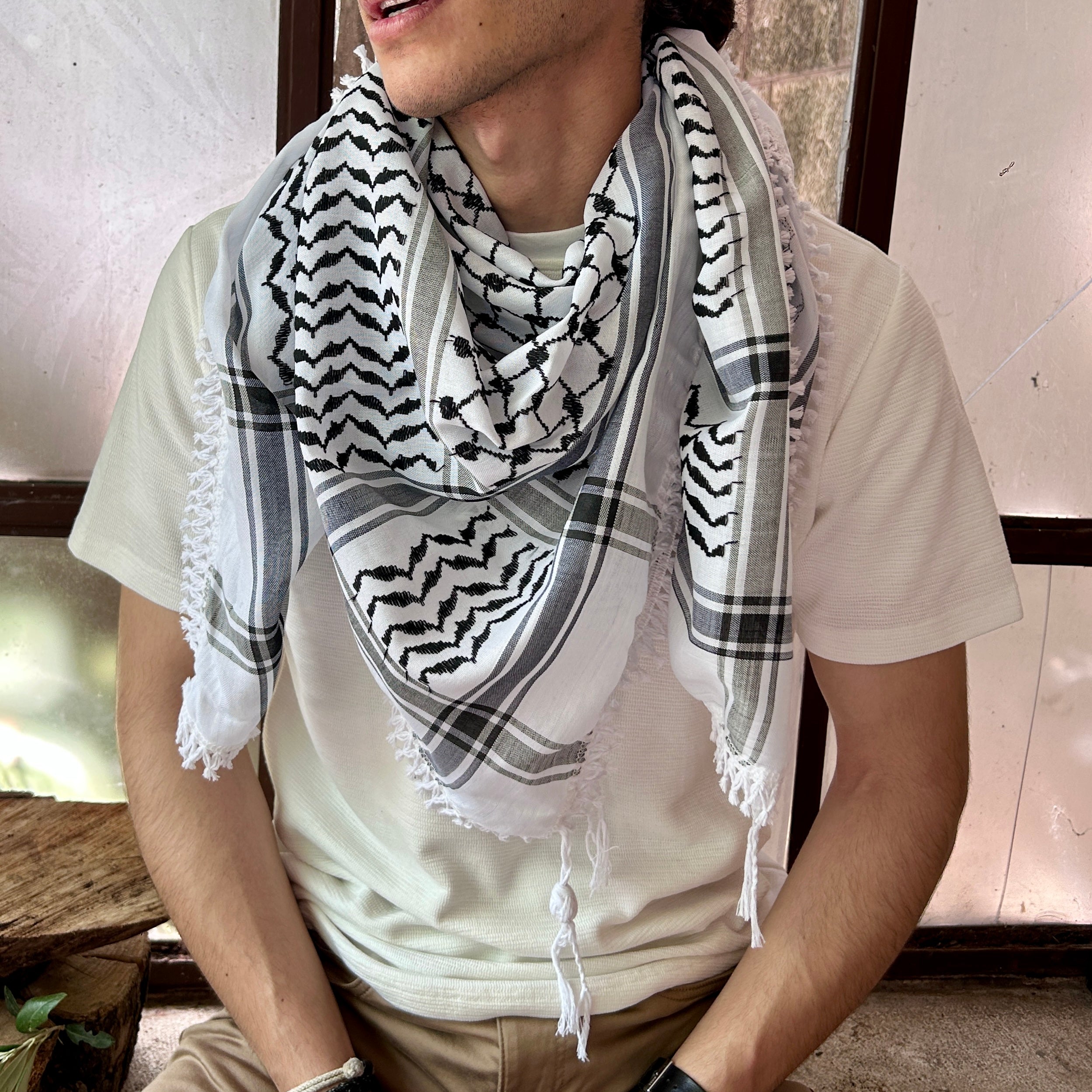 Traditional Keffiyeh Made in Arafat Style: Original Palestinian Made Keffiyeh