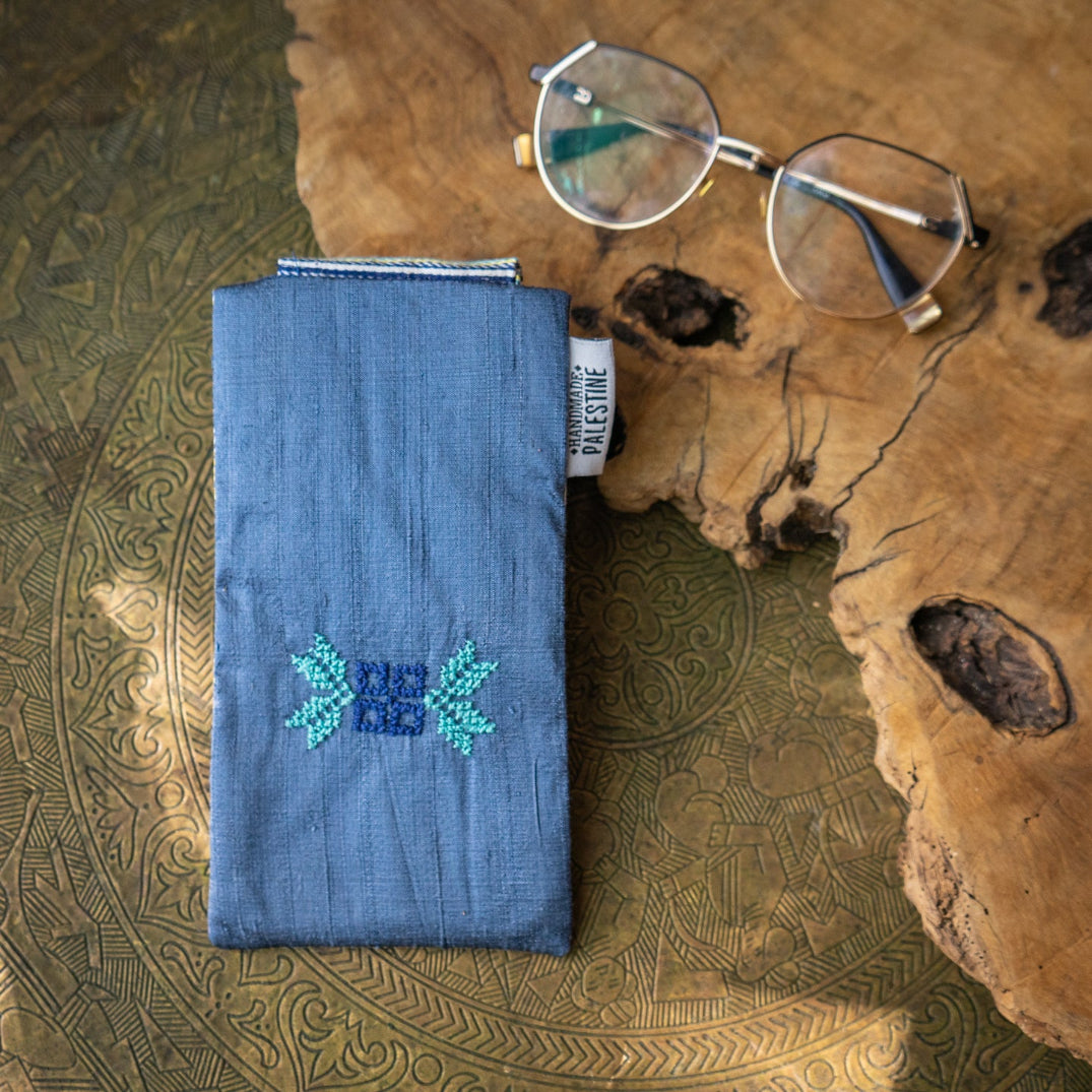 Palestinian Tatreez Eye Glass Case with Traditional Saya Back