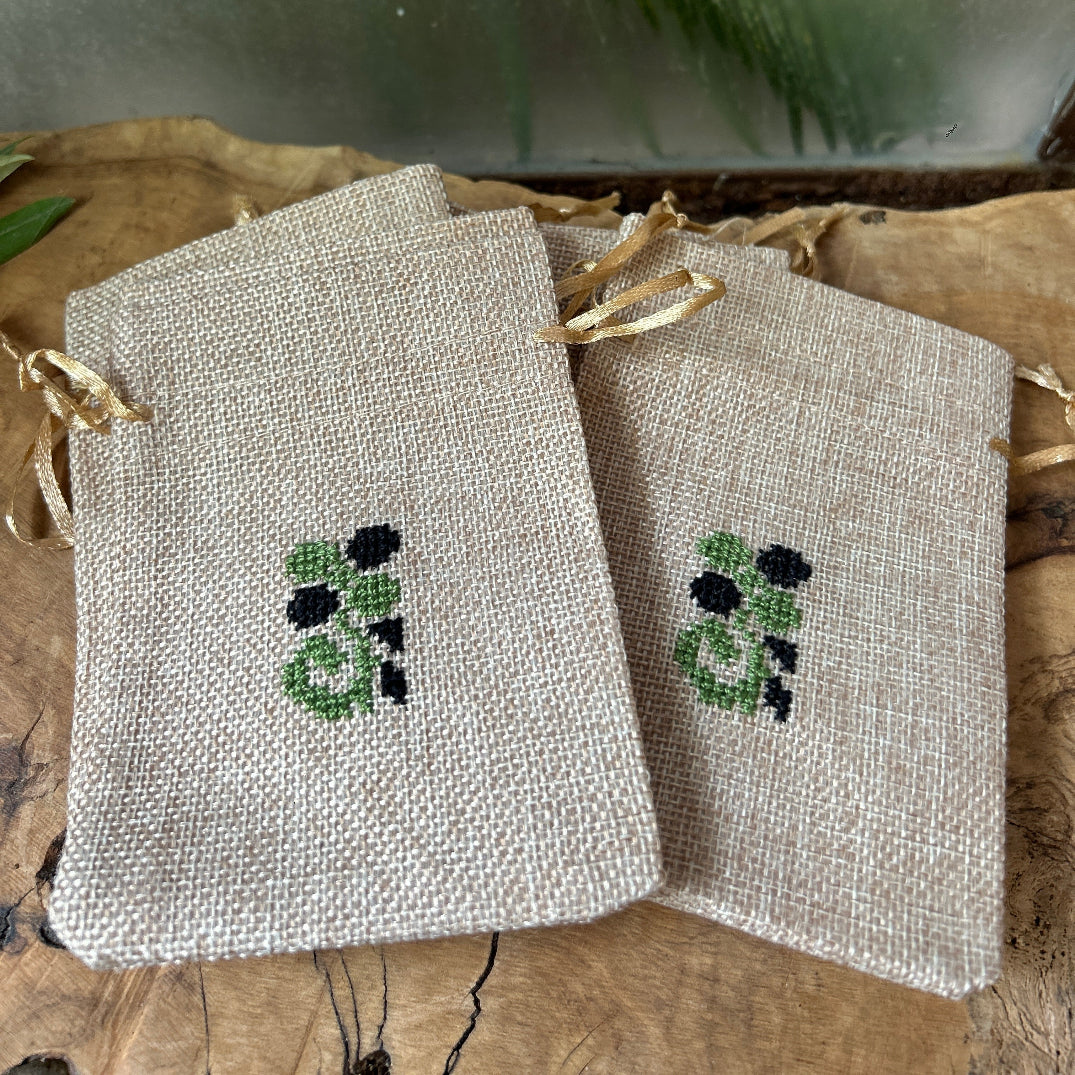 Bundle of 10 Embroidered Gift Pouches from Palestine
