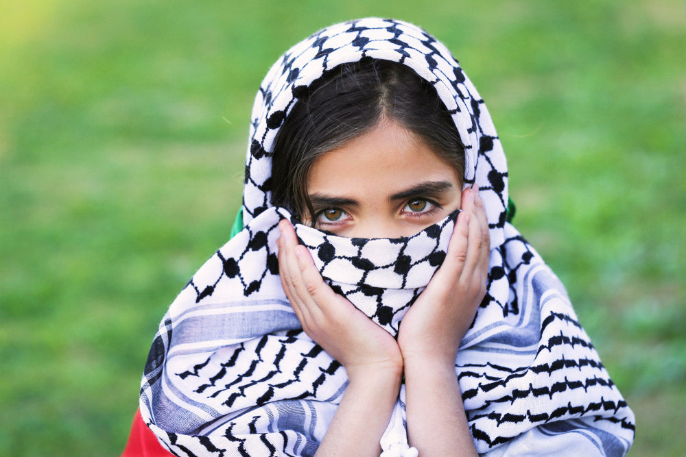 Is it okay for non-Arabs to wear the Keffiyeh?