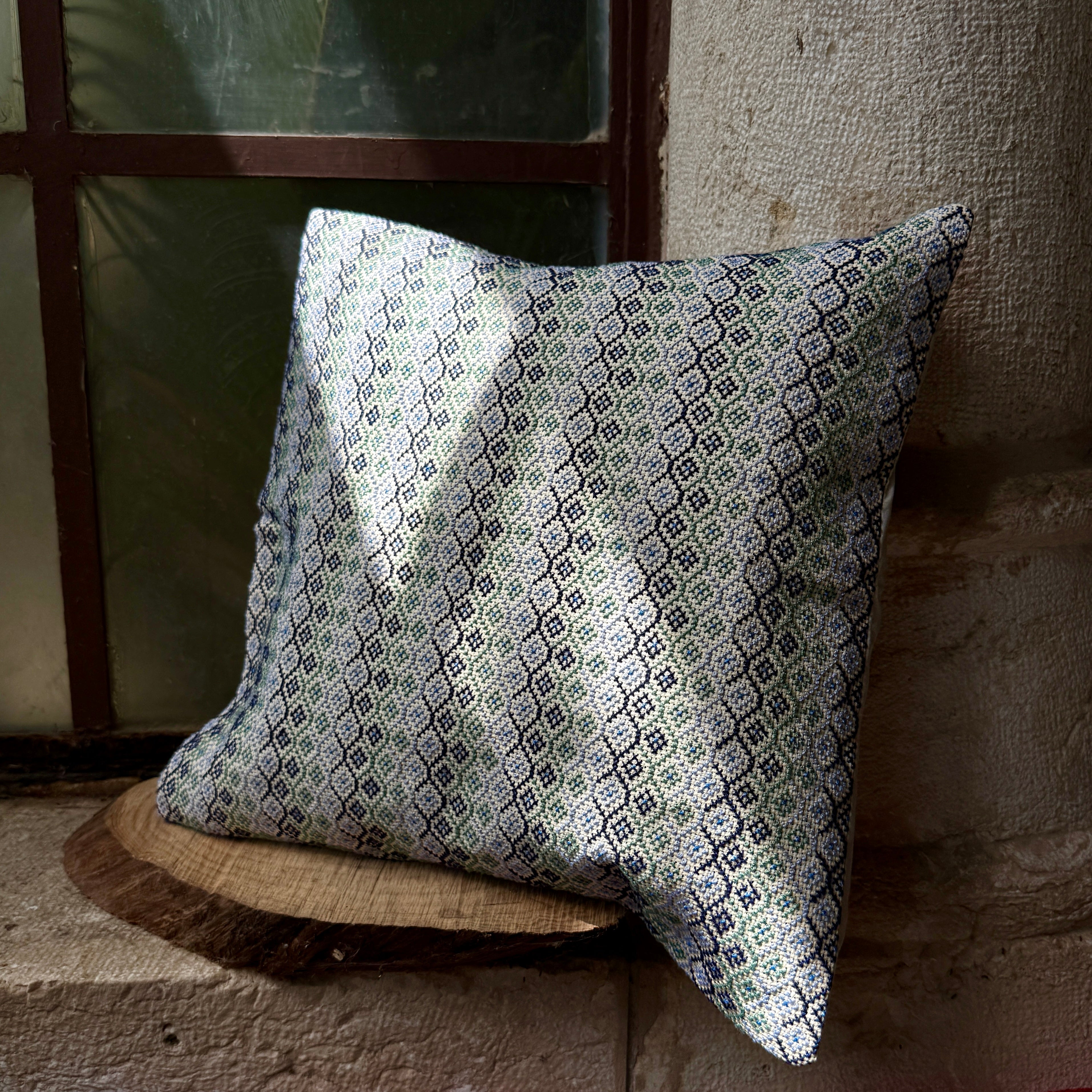 Tatreez Cushion Cover from Palestine | Palestinian Embroidery Hand Stitched in Palestine