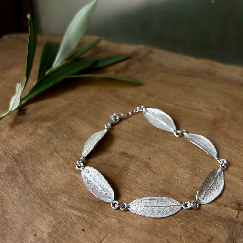 Olive Leaf Linked Bracelet in Sterling Silver