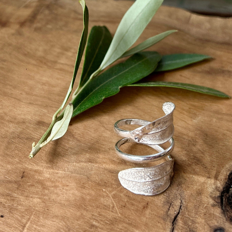 Sterling Silver Ring - Band with 2 Leaves With Extra Spiral
