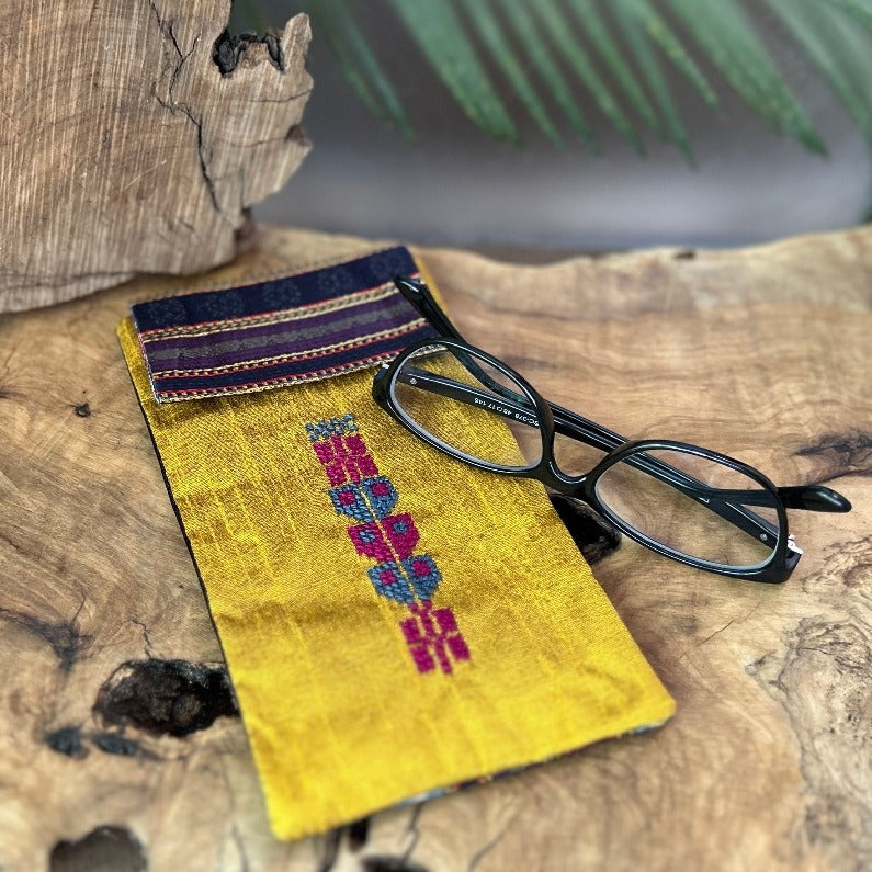 Traditional Fabric Eye Glass Case on Saya | Palestinian Tatreez Pouch