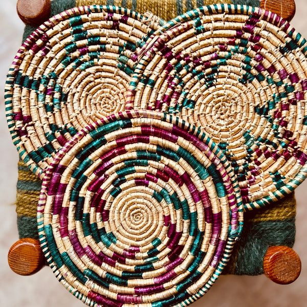 Palestinian Traditional Saniye | Hand Woven Straw Plate from Palestine