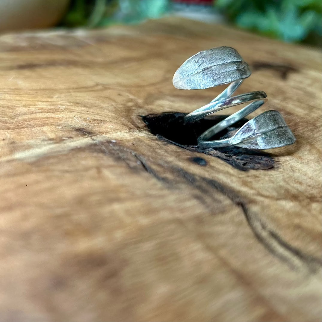 Sterling Silver Ring - Band with 2 Leaves With Extra Spiral