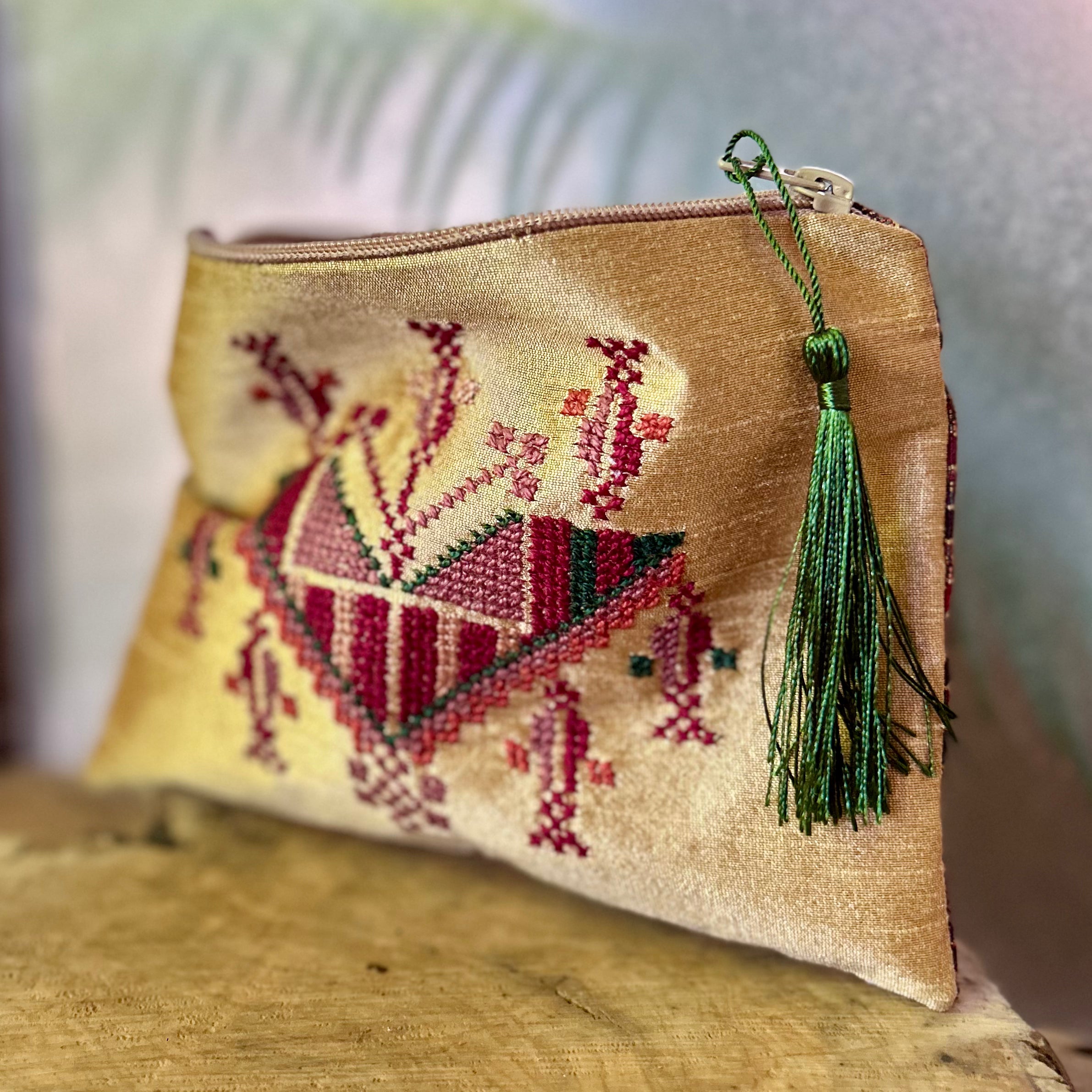 Traditional Gaza Pouch on Saya | Palestinian Tatreez Pouch