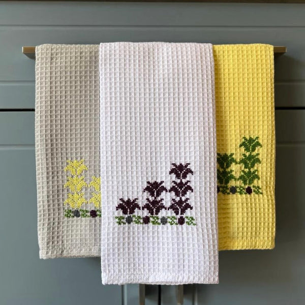 Kitchen Towels - Zahra Palestinian Embroidery On Cotton Waffle Tea Towels Set Of 3 From Palestine