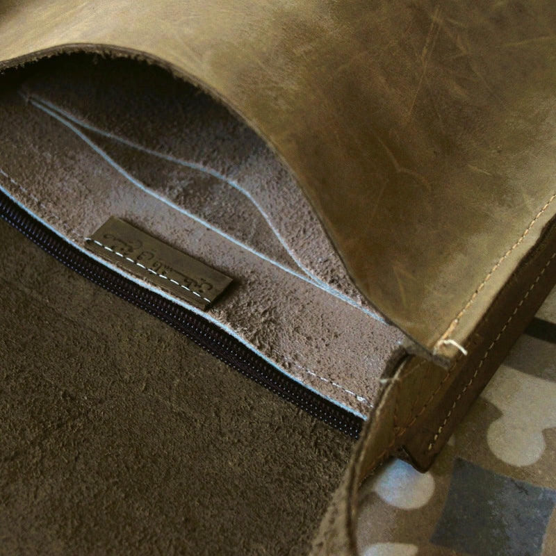 Leather & Clothing - Handmade Leather Messenger Bag From Hebron