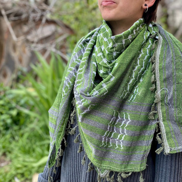 Original Palestine-Made Keffiyeh in Nabulsi Halqoum Style