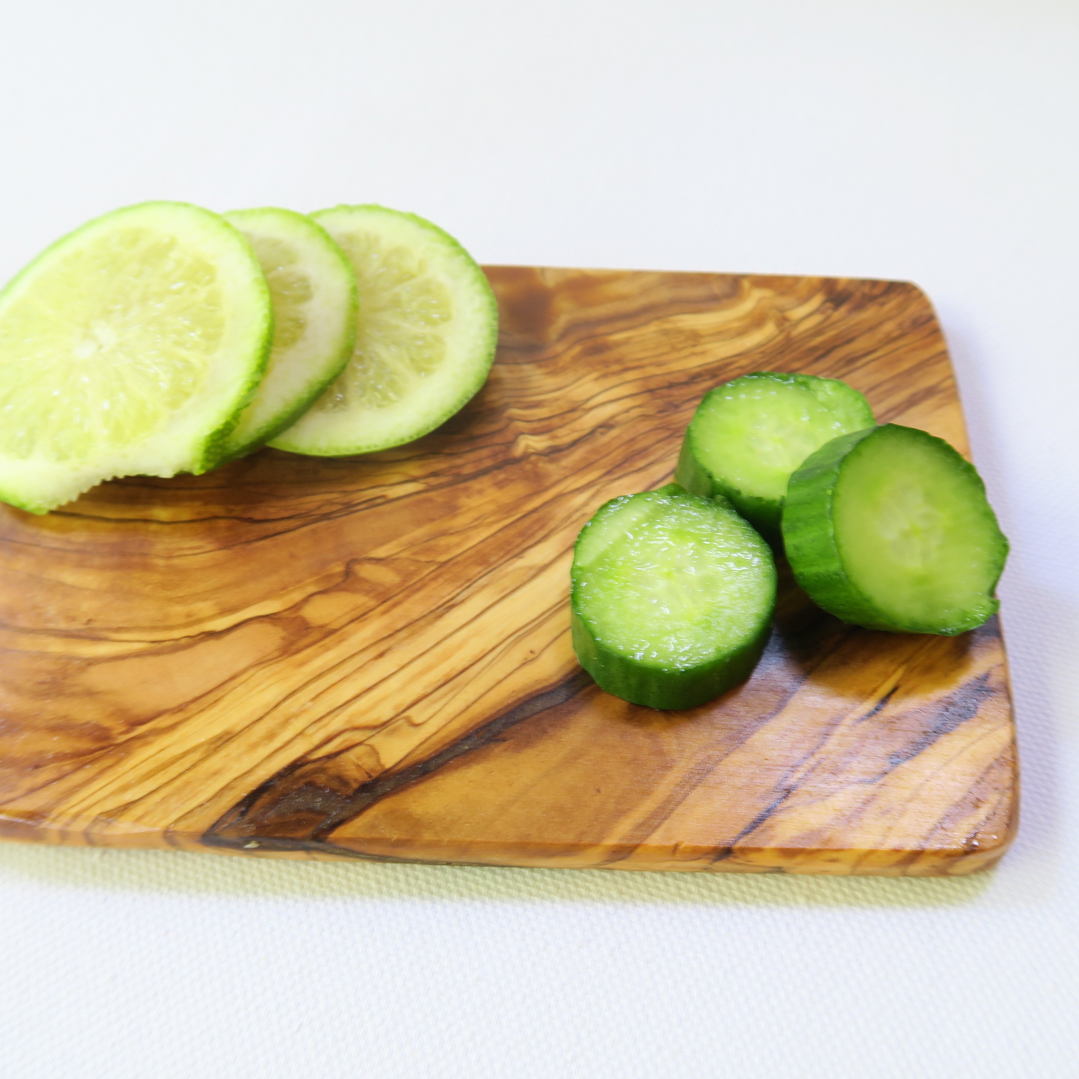 Olive Wood - Olive Wood Cutting Board