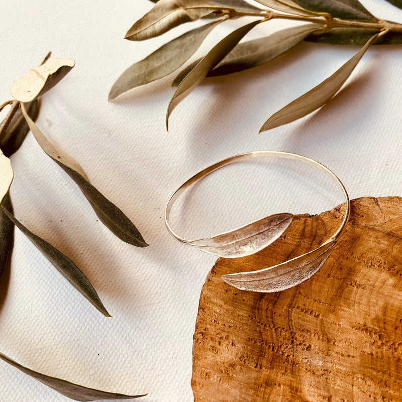 Olive Leaf Linked Bracelet in Sterling Silver